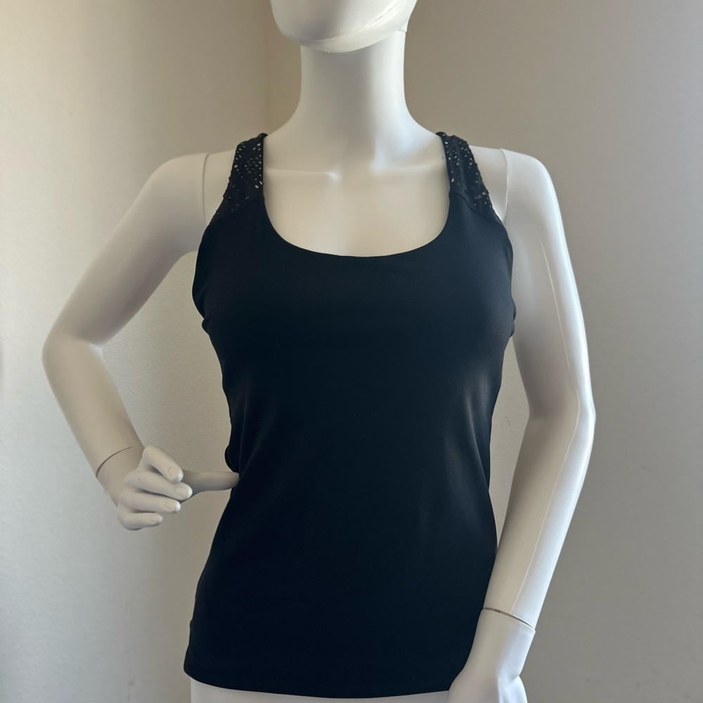 Alo yoga black womans top - Picture 4 of 8
